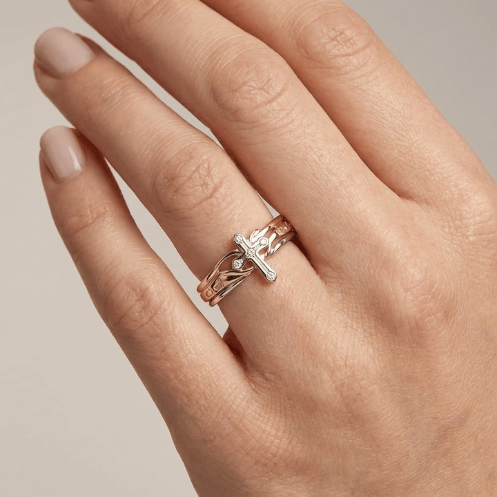 A MOTHERS LOVE SILVER &amp; GOLD RING