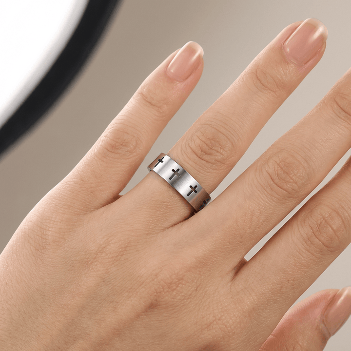 Cut Out Cross Ring