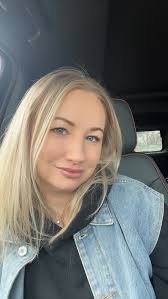 Amanda R.
