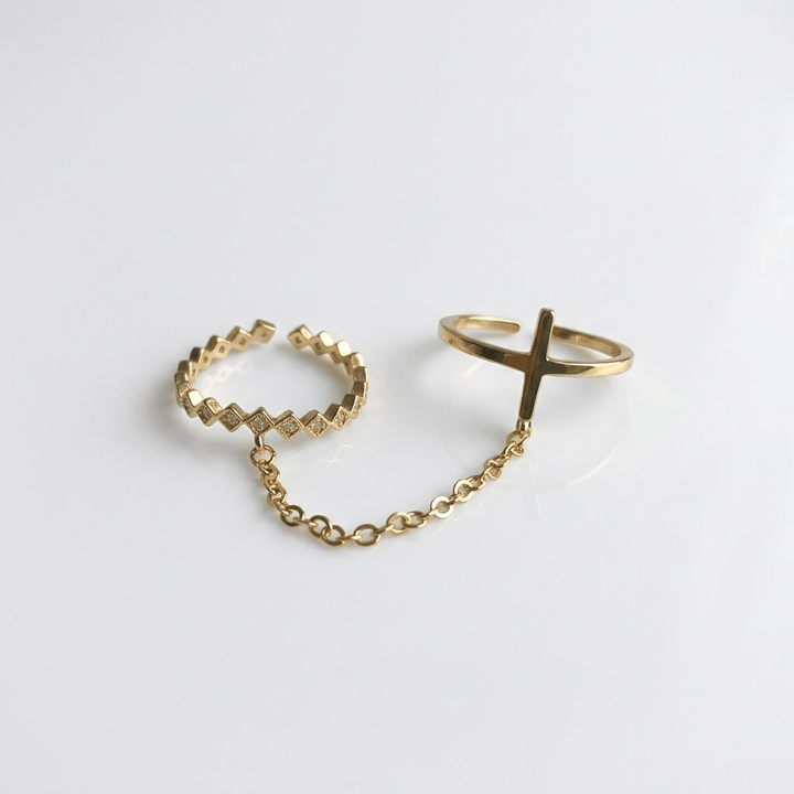 Cross chain ring